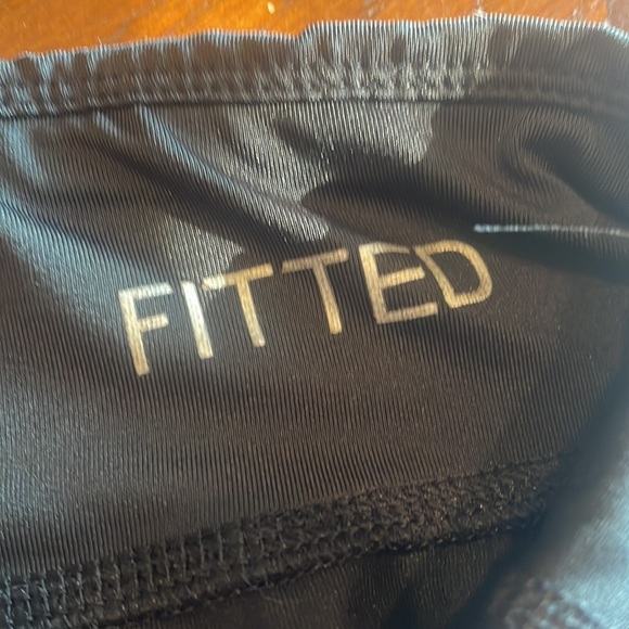 Danskin Capri Leggings - Picture 3 of 4